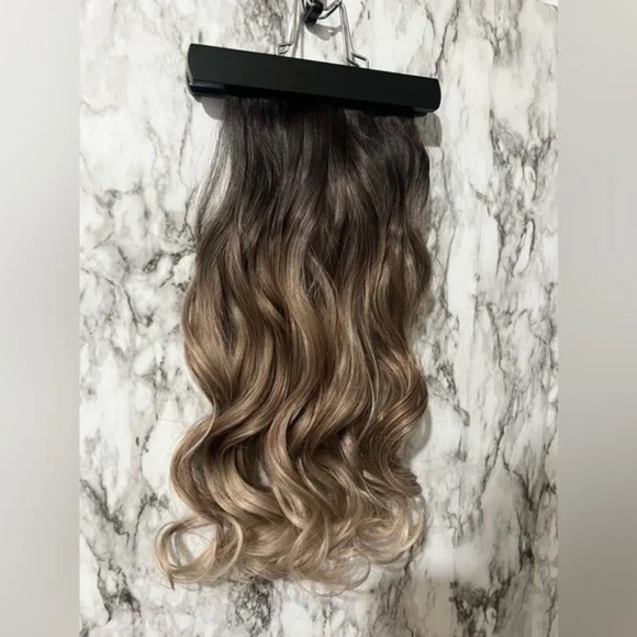 Human hair blend 22 Inch Balayage Brown & Blonde Clip in Curly Hair Extensions - Picture 8 of 11